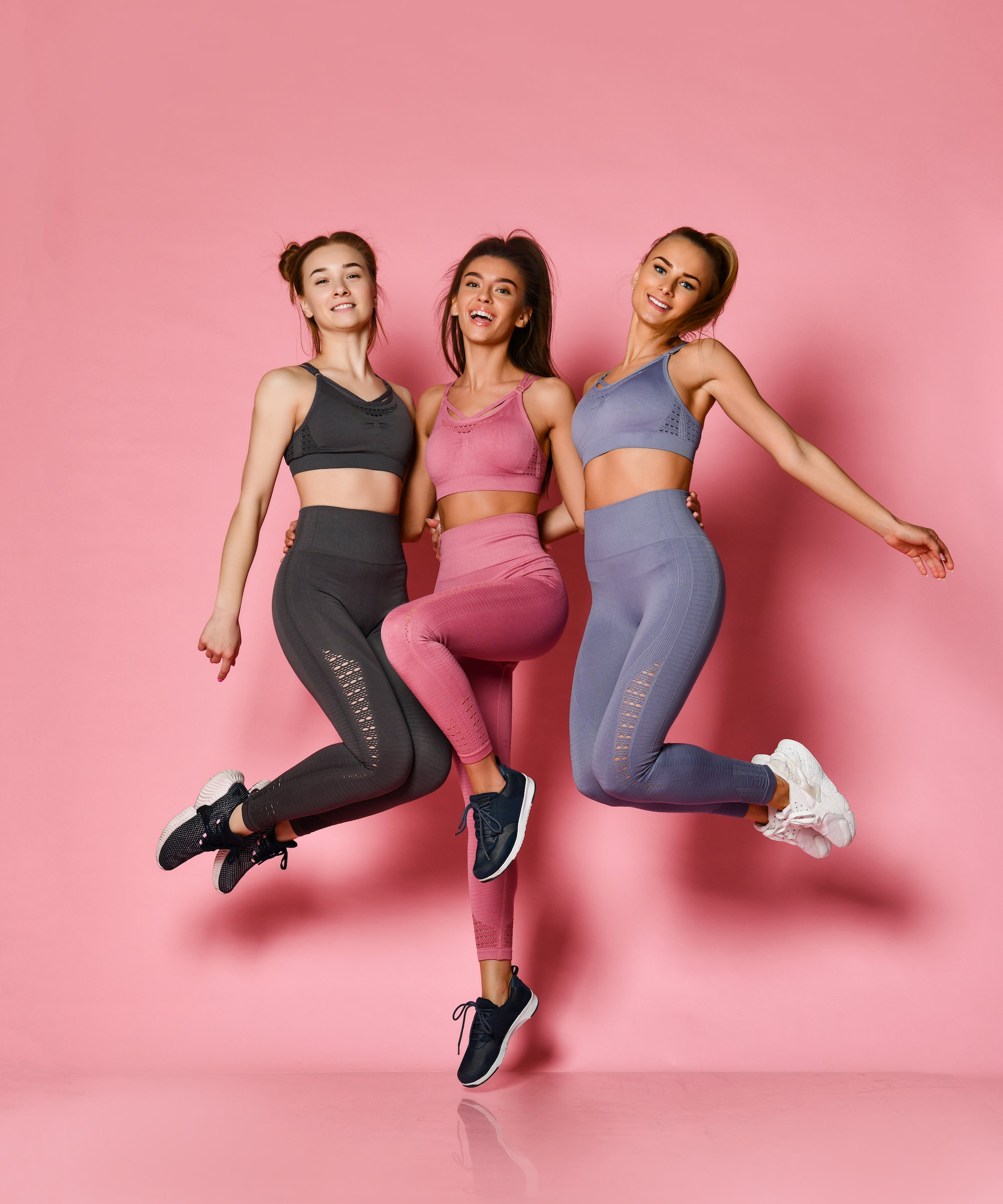 Happy,Wealthy,Sporty,Girls,Friends,In,Pink,,Grey,,Brown,Training